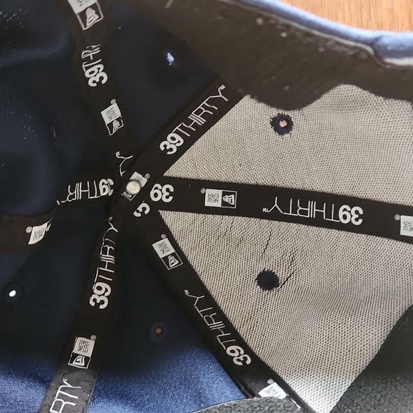 New Era, Sz Med/ Large, Patriots Hat w Red & White Stripes - Picture 6 of 8